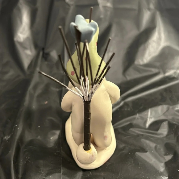 Bonnie Lynn “Peace in the Meadow” Figurine. - Picture 5 of 11